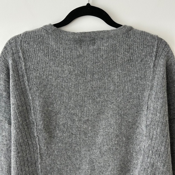 Girl By Band Of Outsiders Gray Crewneck Sweater - Picture 14 of 16